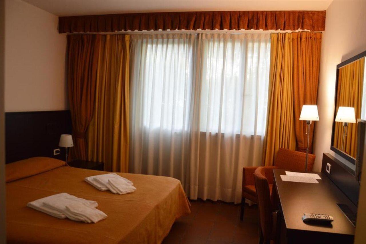 Beach Hotel Eurovil Predore Dış mekan fotoğraf