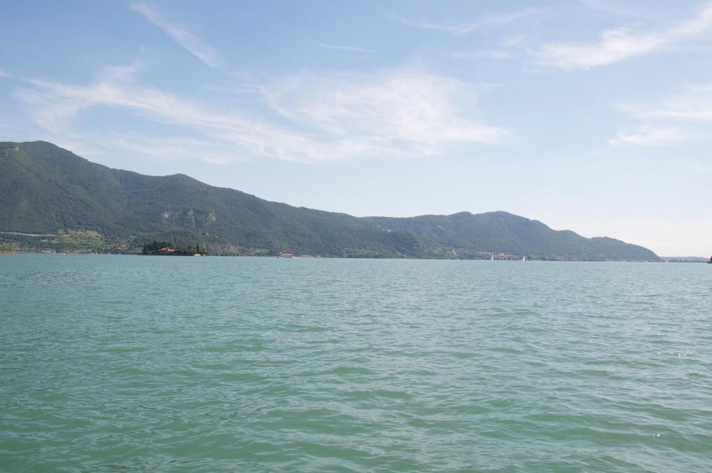 Beach Hotel Eurovil Predore Dış mekan fotoğraf