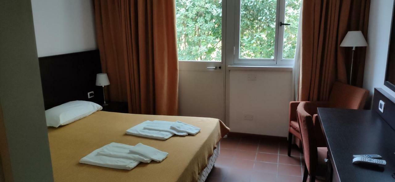 Beach Hotel Eurovil Predore Dış mekan fotoğraf